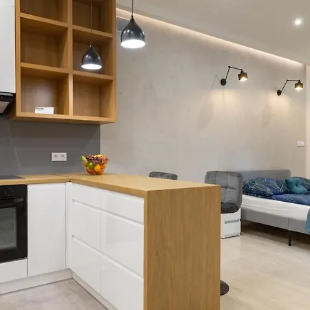 Appartement Shy But Shining! Lovely, Stylish & Fully Equipped. *