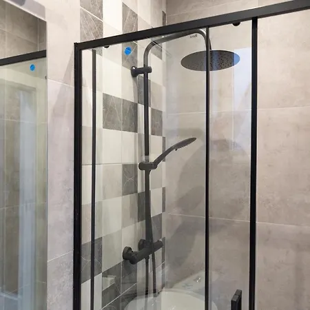 Apartmán Shy But Shining! Lovely, Stylish & Fully Equipped. *