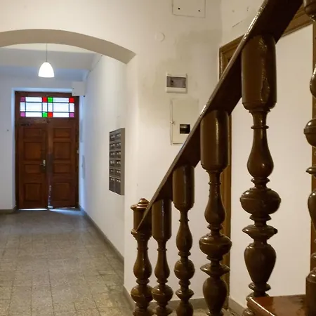 Shy But Shining! Lovely, Stylish & Fully Equipped. Apartmán Krakov